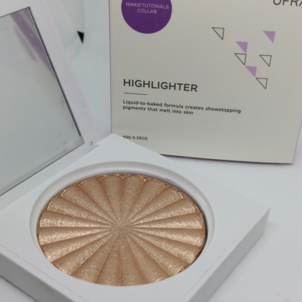 OFRA Collab highlighter Glow Goals